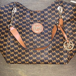 Michael Kors purse